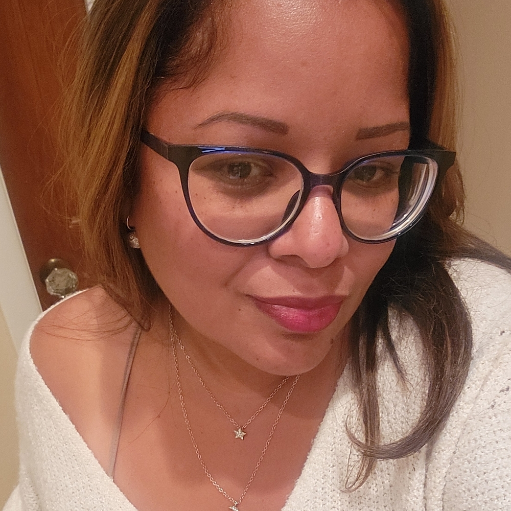 Meet your Posher, Aquiana